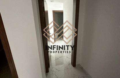 Apartment - 2 Bedrooms - 3 Bathrooms for sale in Oasis Tower - Al Rashidiya 1 - Al Rashidiya - Ajman