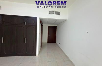 Villa - 4 Bedrooms - 5 Bathrooms for rent in Circle Villas - Jumeirah Village Circle - Dubai