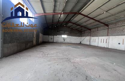 مستودع - استوديو - 4 حمامات للايجار في المنطقة الصناعية رقم 4 - المنطقة الصناعية بالشارقة - الشارقة مستودع - استوديو - 4 حمامات للايجار في المنطقة الصناعية رقم 4 - المنطقة الصناعية بالشارقة - الشارقة