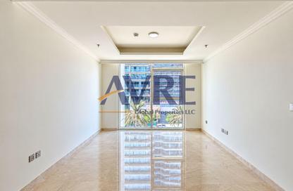 Apartment - 1 - 1 for rent in Palace Beach Residence Tower 2 - Palace Beach Residence - Emaar Beachfront - Dubai Harbour - Dubai