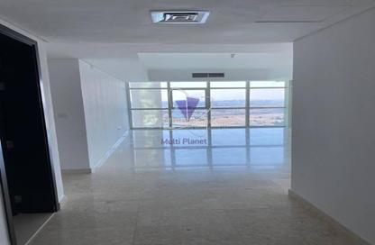 Apartment - 3 Bedrooms - 4 Bathrooms for rent in Ocean Terrace - Marina Square - Al Reem Island - Abu Dhabi