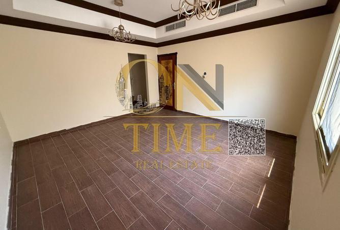 76183411 - Property Image 3