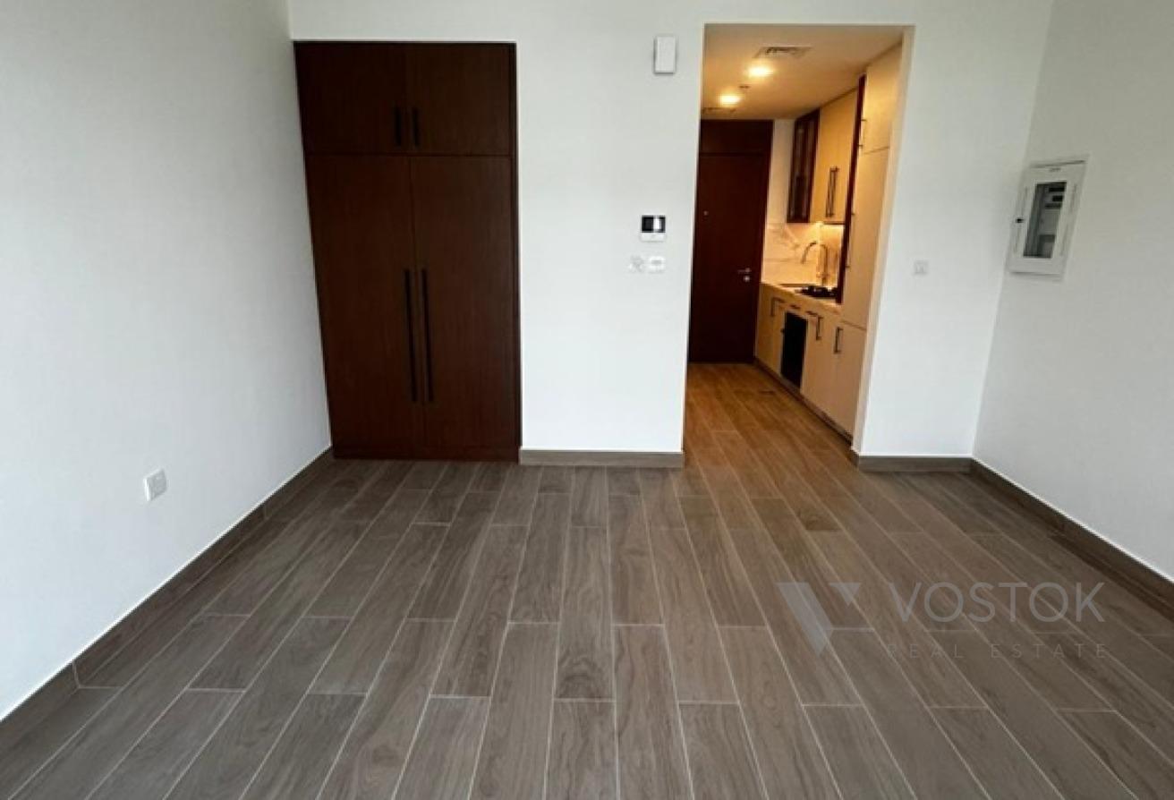 Affordable Luxury | Modern Studio | Tenanted photo 13