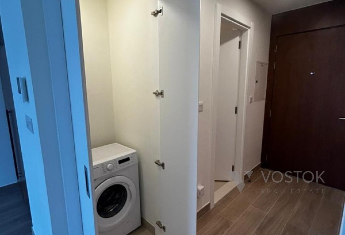 Affordable Luxury | Modern Studio | Tenanted photo 8