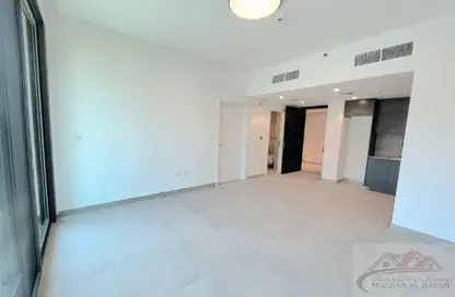 شقة - غرفة نوم - 2 حمامات للبيع في سكون - حي نسيج - الجادة - الشارقة