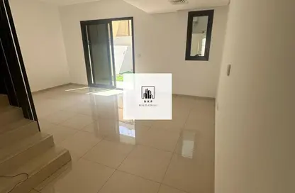 Apartment - 2 Bedrooms - 3 Bathrooms for rent in Nasma Residence - Al Tai - Sharjah