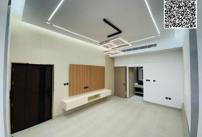 100448482 - Property Image 2