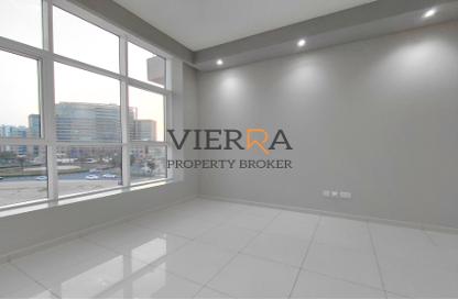 Apartment - 1 - 2 for rent in Topaz Residence 3 - Topaz Residence - Dubai Silicon Oasis - Dubai