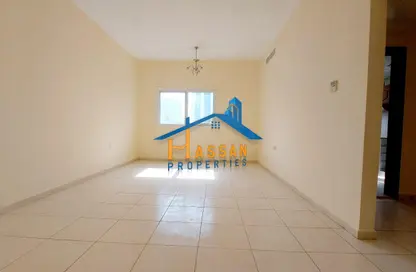 شقة - غرفة نوم - 1 حمام للايجار في شارع التعاون الجديد - التعاون - الشارقة