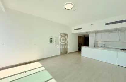 شقة - غرفة نوم - 2 حمامات للايجار في لوما بارك فيوز - منطقة 14 - قرية جميرا الدائرية - دبي