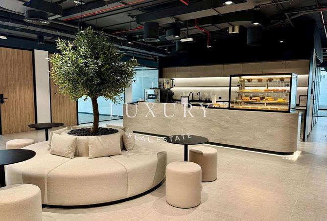 54402818 - Property Image 3