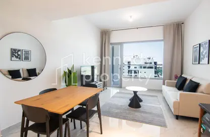 Apartment - 1 Bedroom - 1 Bathroom for rent in Oasis Residences - Masdar City - Abu Dhabi