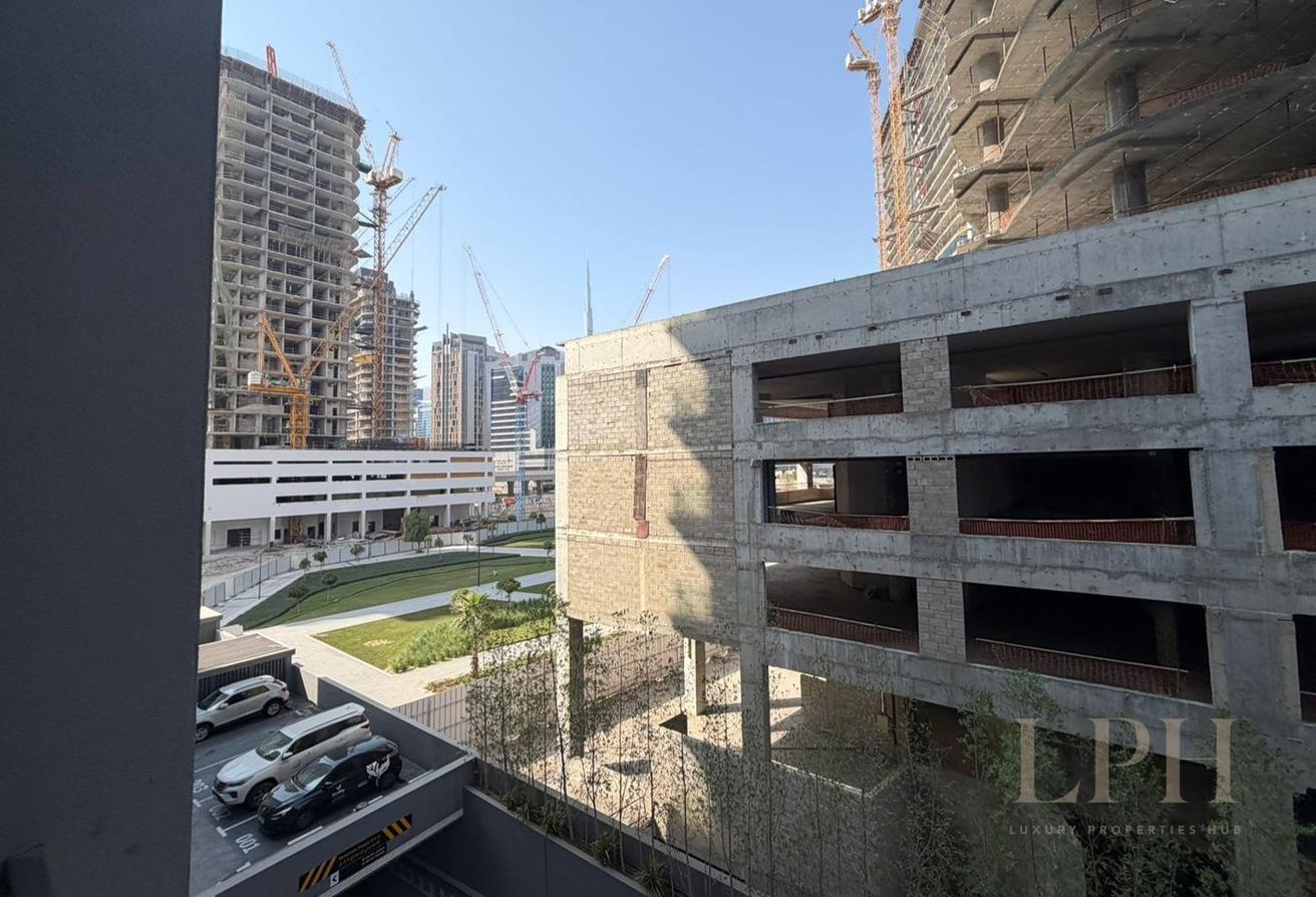 Available 1 Bedroom | Furnished | 12 Cheques photo 9