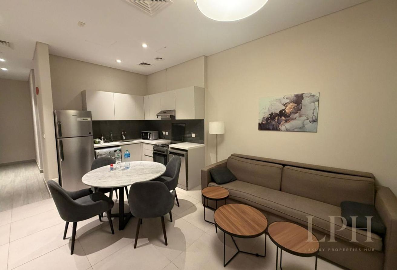 Available 1 Bedroom | Furnished | 12 Cheques photo 2