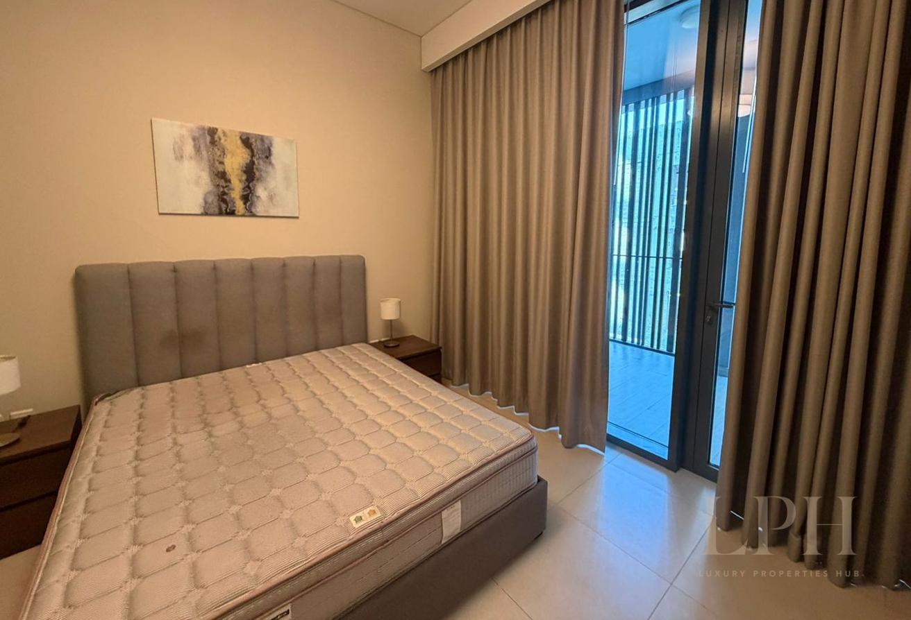 Available 1 Bedroom | Furnished | 12 Cheques photo 5