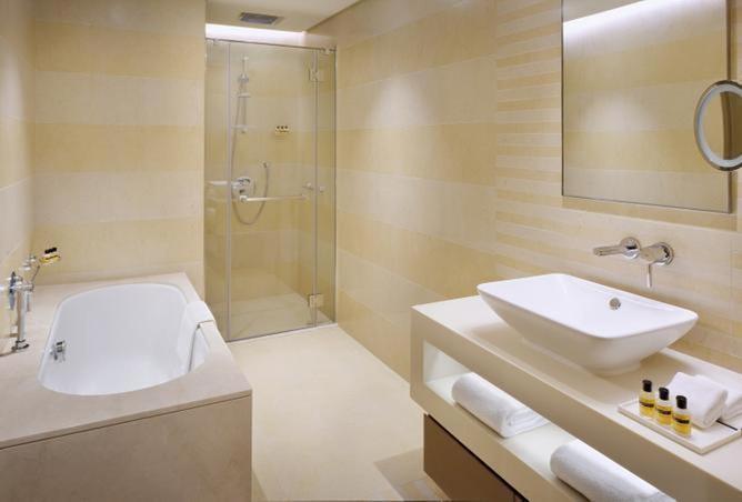 83231102 - Property Image 3