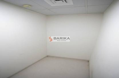 Apartment - 2 Bedrooms - 2 Bathrooms for rent in Mazaya 31 - Queue Point - Liwan - Dubai
