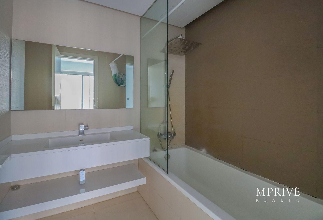 Close to Metro | Marina View | Ready-to-Move-In photo 10