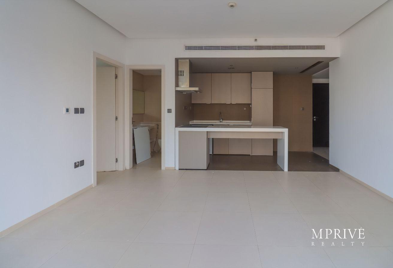 Close to Metro | Marina View | Ready-to-Move-In photo 2