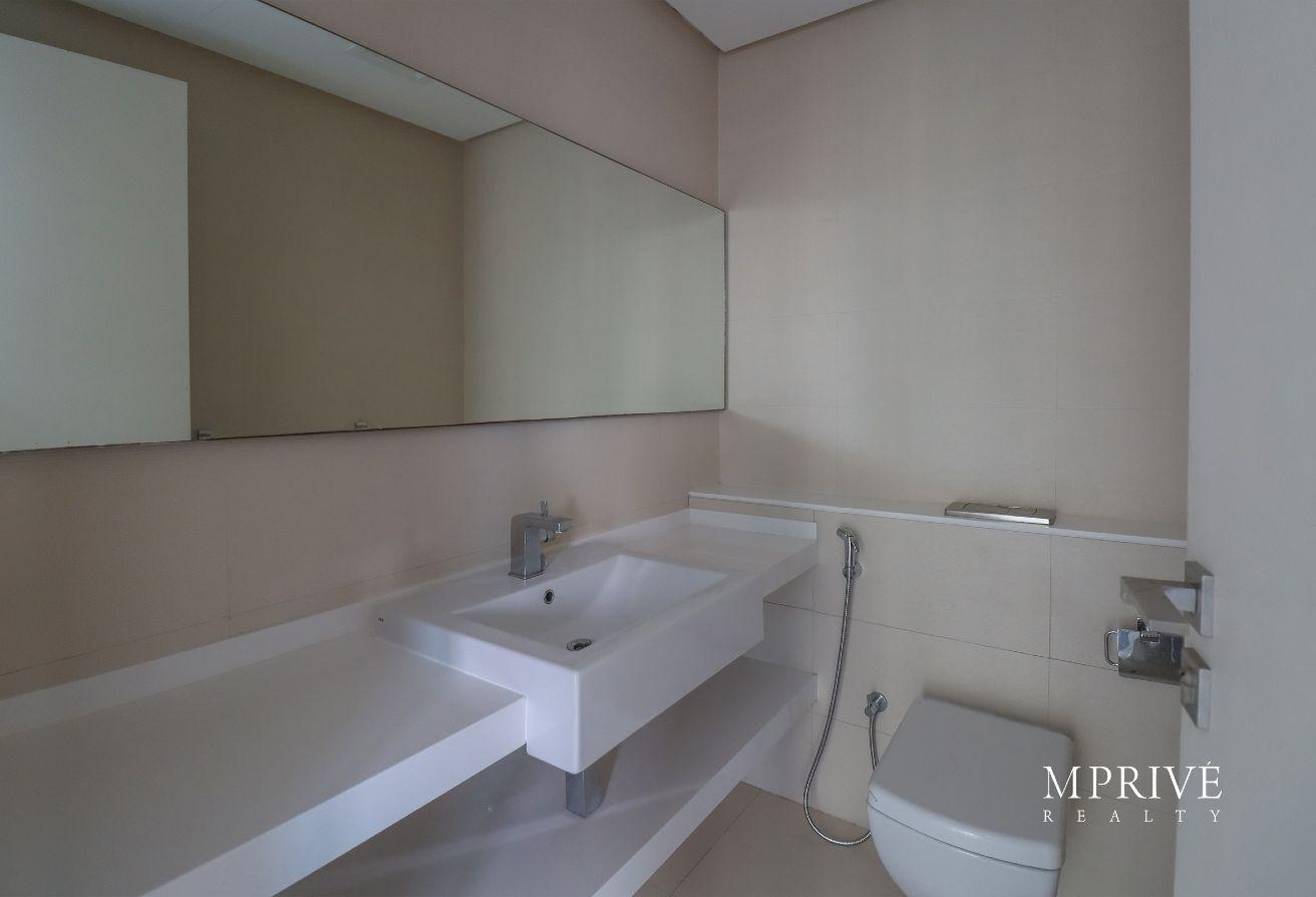 Close to Metro | Marina View | Ready-to-Move-In photo 11