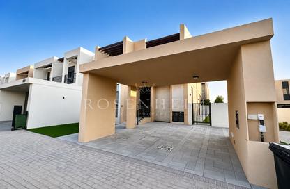 Villa - 4 - 4 for rent in Greenview 3 - Emaar South - Dubai South (Dubai World Central) - Dubai Villa - 4 - 4 for rent in Greenview 3 - Emaar South - Dubai South (Dubai World Central) - Dubai