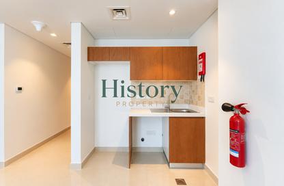 Apartment - Studio - 1 for rent in Julphar Residence - Al Reem Island - Abu Dhabi