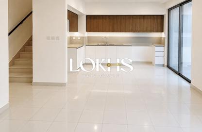 Villa - 4 - 4 for rent in Parkside 3 - Emaar South - Dubai South (Dubai World Central) - Dubai Villa - 4 - 4 for rent in Parkside 3 - Emaar South - Dubai South (Dubai World Central) - Dubai