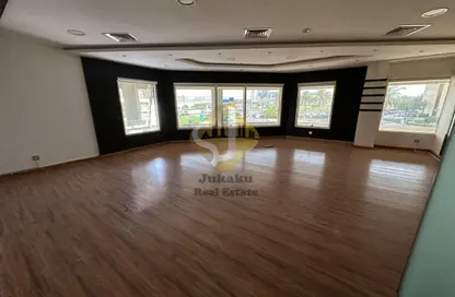 Office Space - 4 Bedrooms - 1 Bathroom for rent in Al Etihad Building - Port Saeed - Deira - Dubai