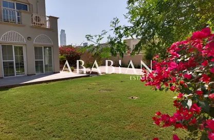فيلا - 3 غرف نوم - 3 حمامات للبيع في الينابيع 15 - الينابيع - دبي