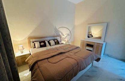 Apartment - 2 Bedrooms - 2 Bathrooms for rent in Corniche Tower - Ajman Corniche Road - Ajman