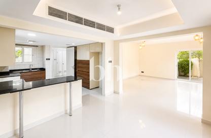 Villa - 3 Bedrooms - 4 Bathrooms for rent in Springs 7 - The Springs - Dubai