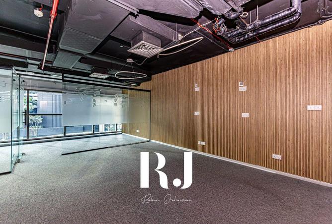 54401308 - Property Image 2