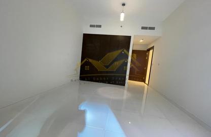 Apartment - 1 - 2 for rent in Al Mankhool - Bur Dubai - Dubai