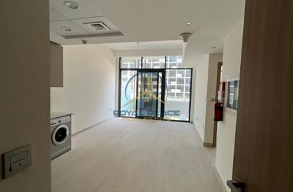 Apartment - 1 Bedroom - 1 Bathroom for rent in Azizi Riviera 26 - Azizi Riviera - Meydan One - Meydan - Dubai