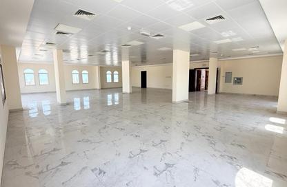 Retail - Studio - 1 Bathroom for rent in Cornich Ras Al Khaima - Ras Al Khaimah