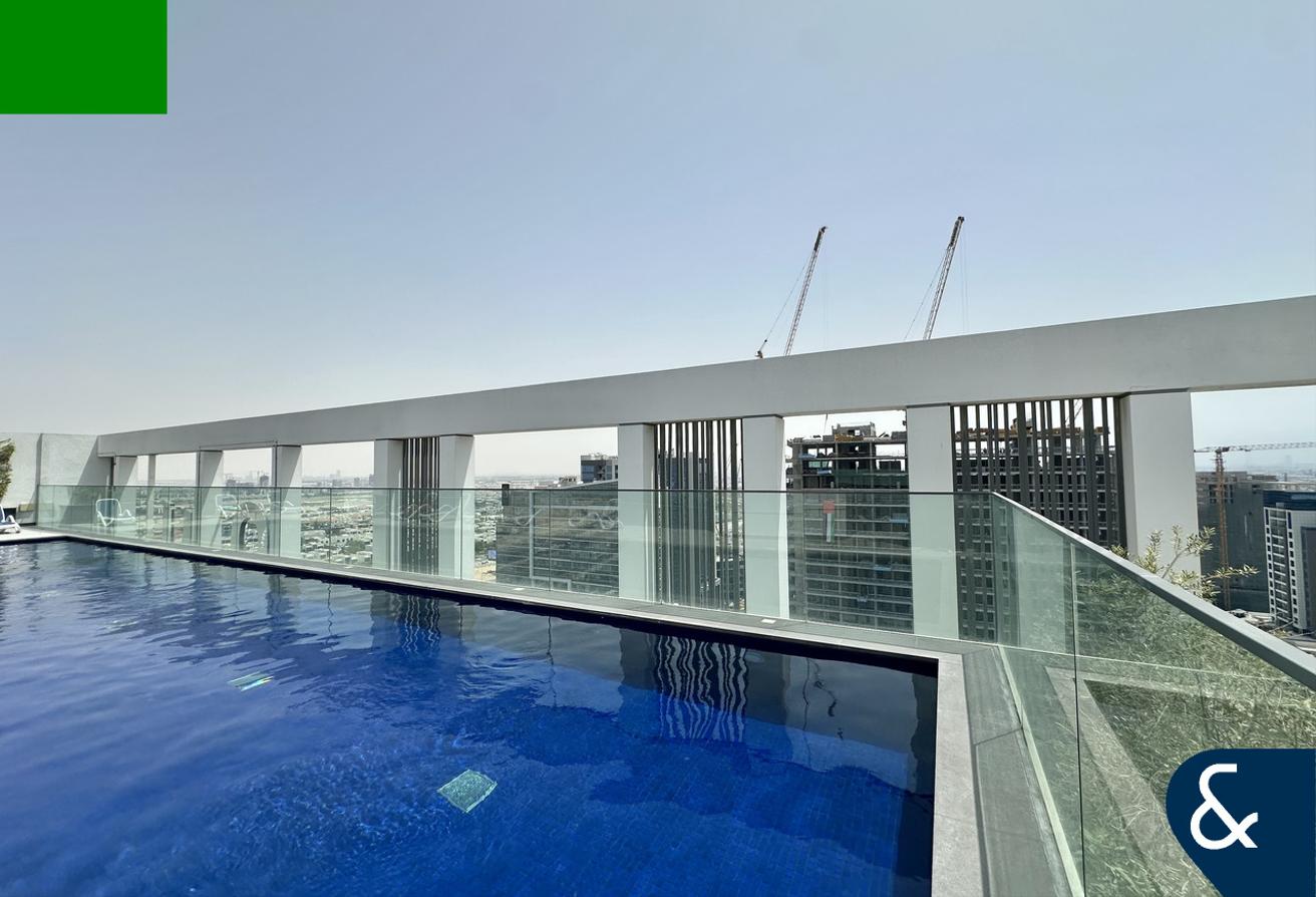 Studio | Burj View | Part Furnished photo 6