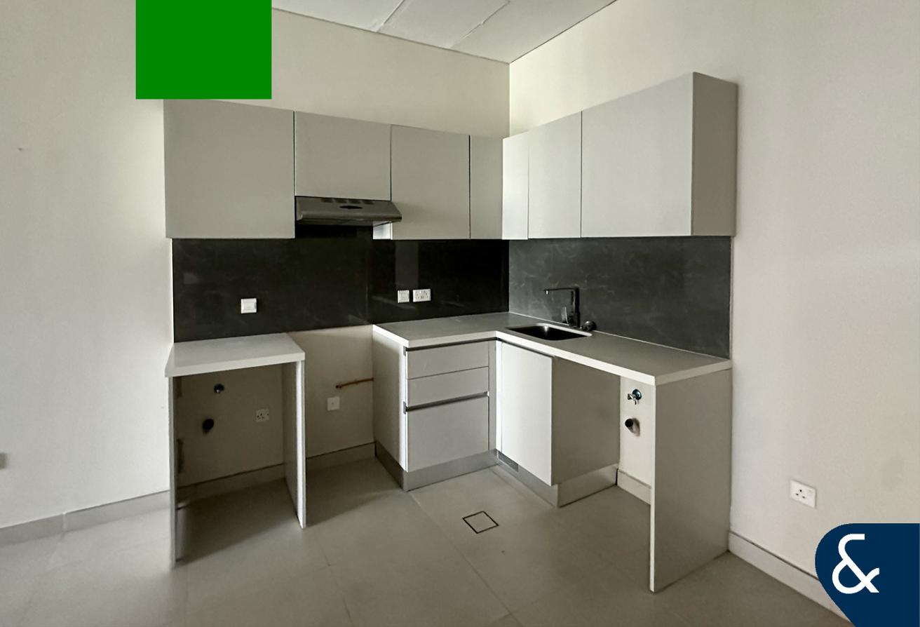 Studio | Burj View | Part Furnished photo 12