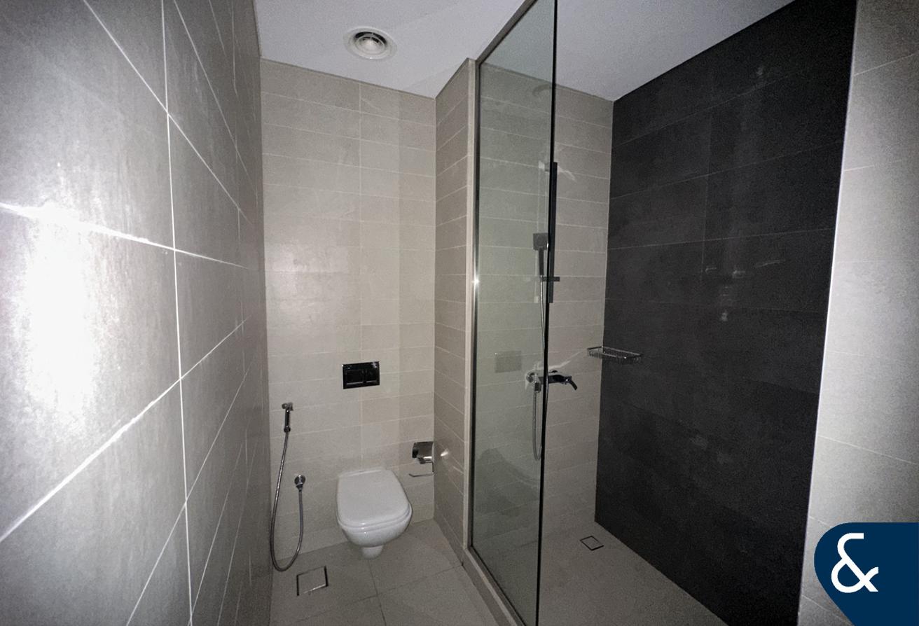 Studio | Burj View | Part Furnished photo 9