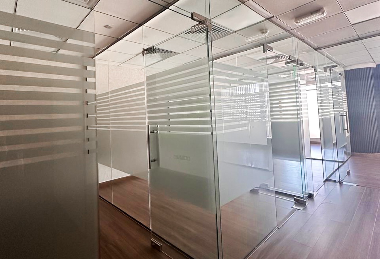 Chiller Free | Prime Location | Fully Fitted