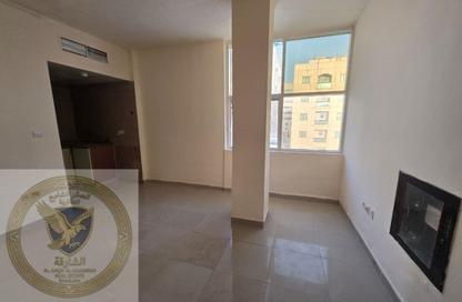 Apartment - Studio - 1 Bathroom for rent in Al Qulaya'ah - Al Sharq - Sharjah