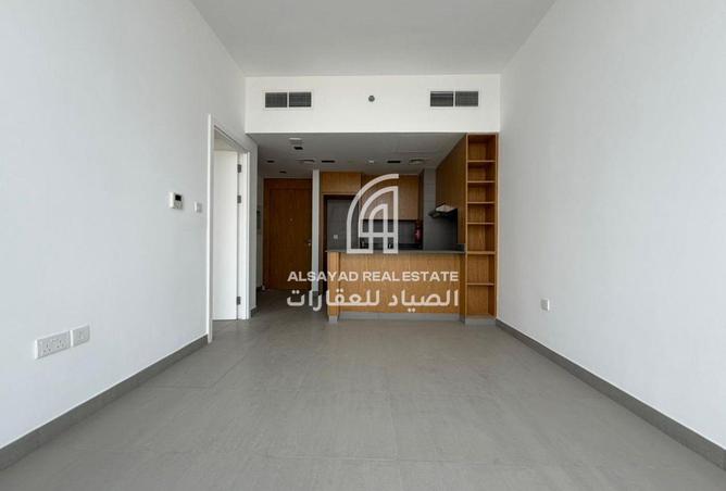 104262017 - Property Image 3