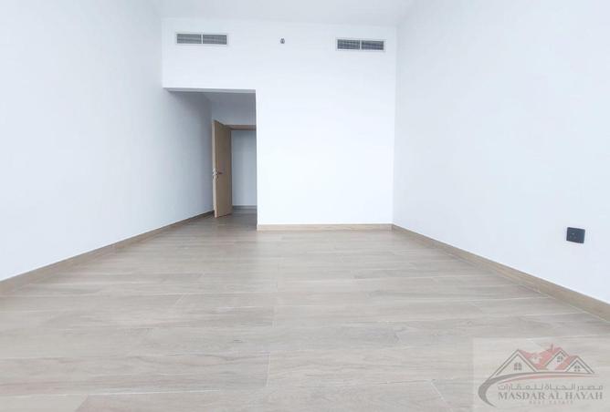 64413895 - صورة العقار 3