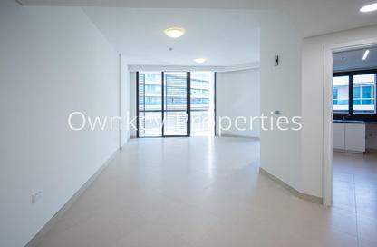Apartment - 3 Bedrooms - 3 Bathrooms for rent in Golden Sands 16 - Al Mankhool - Bur Dubai - Dubai