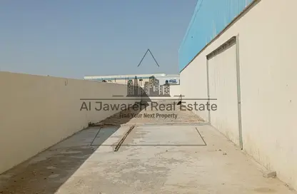 Warehouse - Studio - 2 Bathrooms for rent in Umm Al Thuoob - Umm Al Quwain