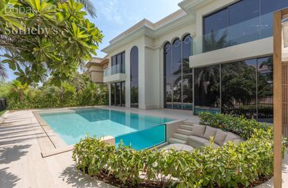 Villa - 5 - 6 for sale in Garden Hall - European Clusters - Jumeirah Islands - Dubai