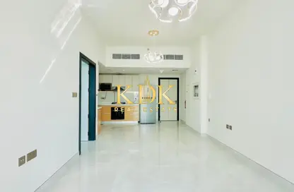 شقة - غرفة نوم - 1 حمام للايجار في سكايز من دانوب - ارجان - دبي