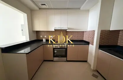 Apartment - 3 Bedrooms - 5 Bathrooms for rent in Plaza Residences 1 - Plaza Residences - District 13 - Jumeirah Village Circle - Dubai