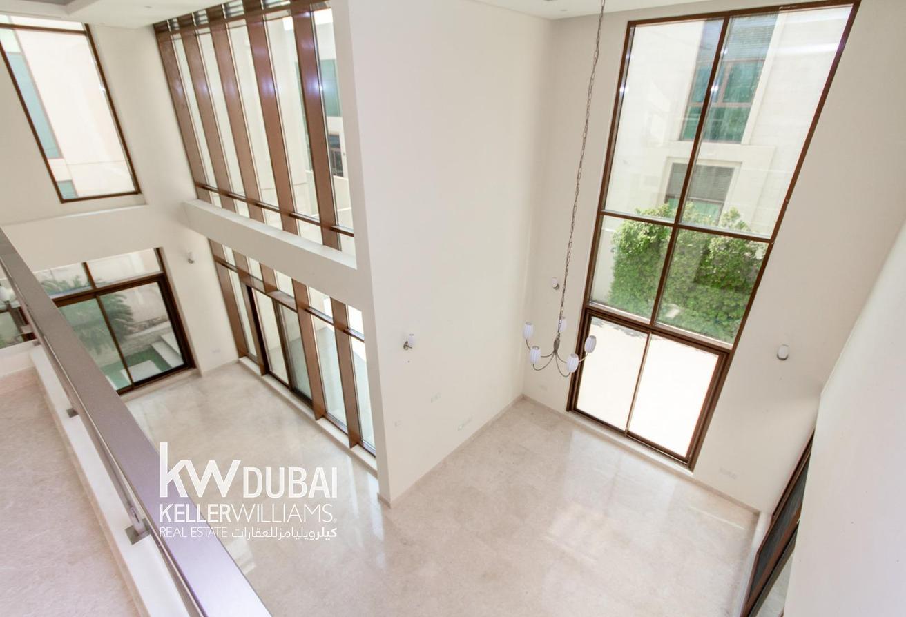 SINGLE ROW | LARGE PLOT | LANDSCAPED photo 11