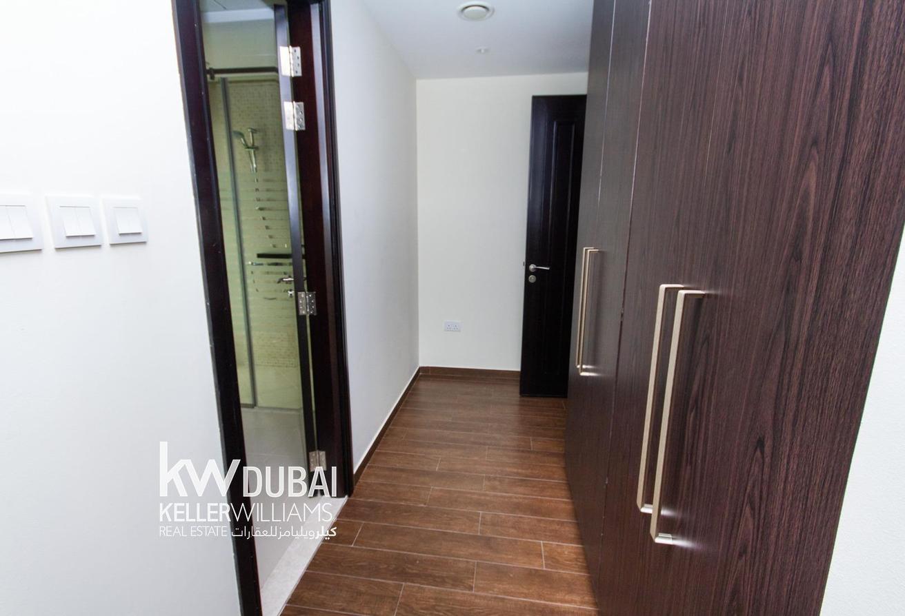 SINGLE ROW | LARGE PLOT | LANDSCAPED photo 21