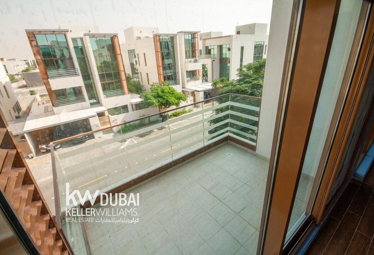 SINGLE ROW | LARGE PLOT | LANDSCAPED photo 28